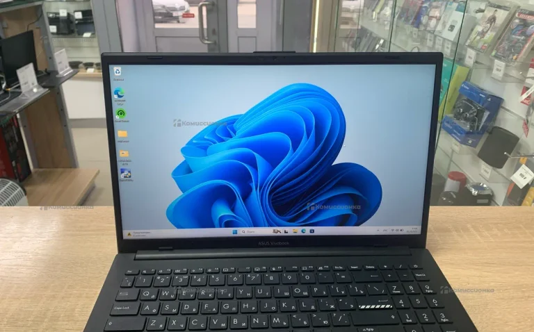 Ноутбук ASUS Vivobook Go 15 E1504G