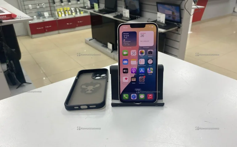 Apple iPhone 13 4/256 ГБ
