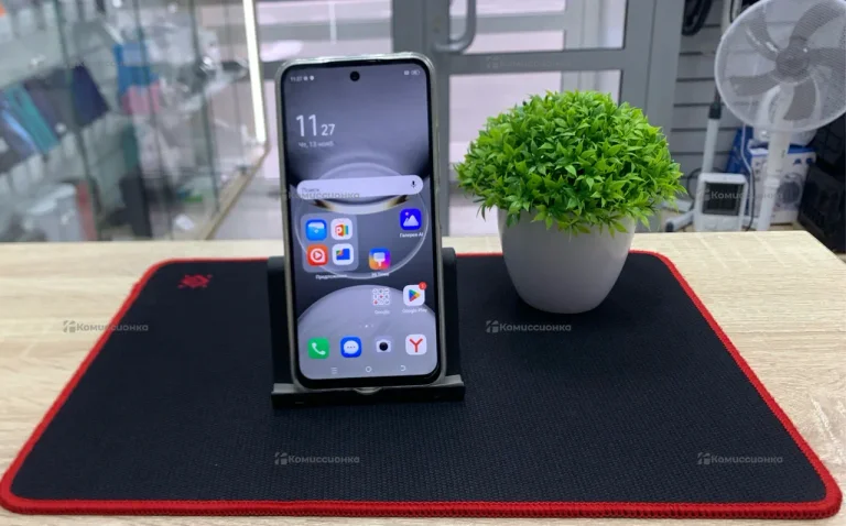 Tecno Spark 30C 4/128 ГБ