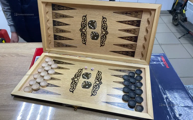 Нарды деревянные  с тигром