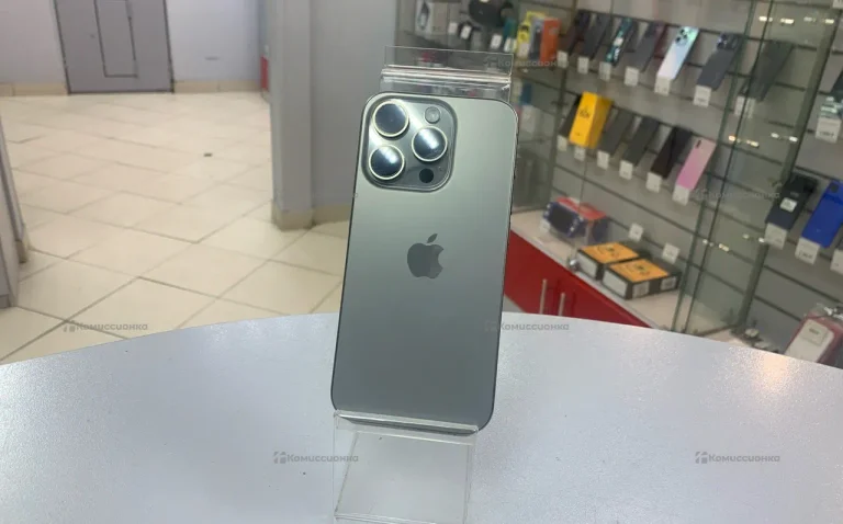 Apple iPhone 15 Pro 8/128 ГБ