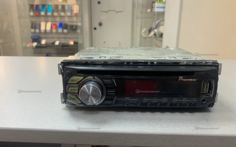 Автомагнитола  Pioneer deh-1600ubg