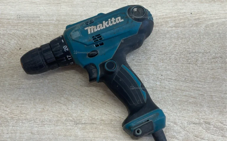 Сетевая дрель-шуруповерт Makita DF0300