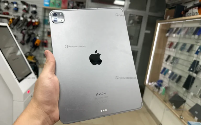 Планшет Apple iPad 11 pro (4-поколение)