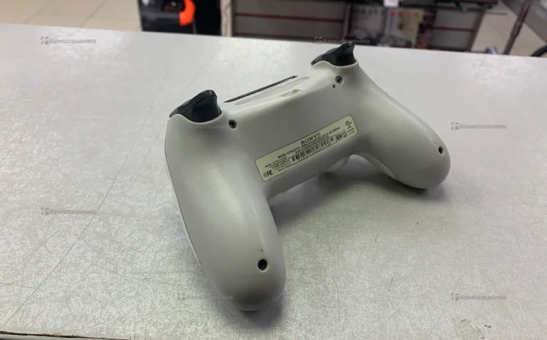 Джойстик Sony PlayStation 4 CUH-ZCT2U2