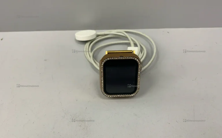 Часы  Apple Watch Series 6 40 mm