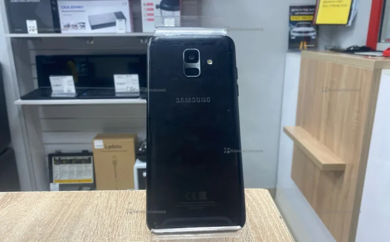 Samsung Galaxy A6 (2018) 3/32 ГБ
