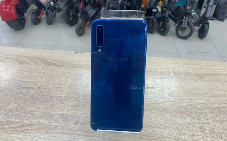Samsung Galaxy A7 (2018) 4/64 ГБ