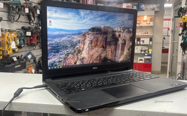 Ноутбук  dell inspiron 5555