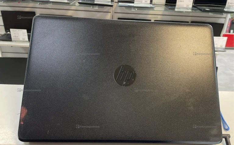 Ноутбук HP 15-bw551ur