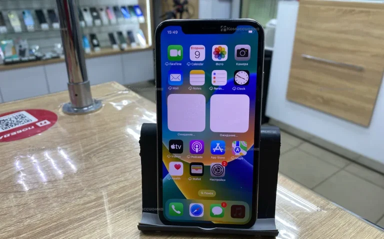 Apple iPhone X 3/256 ГБ