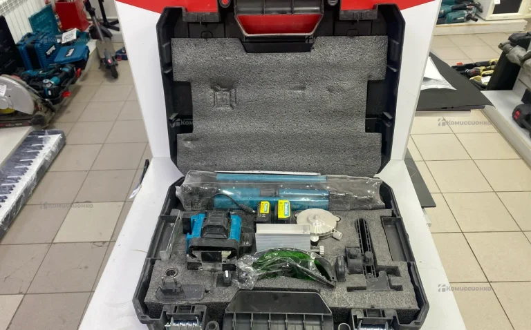 Лазерный уровень Makita (реплика)