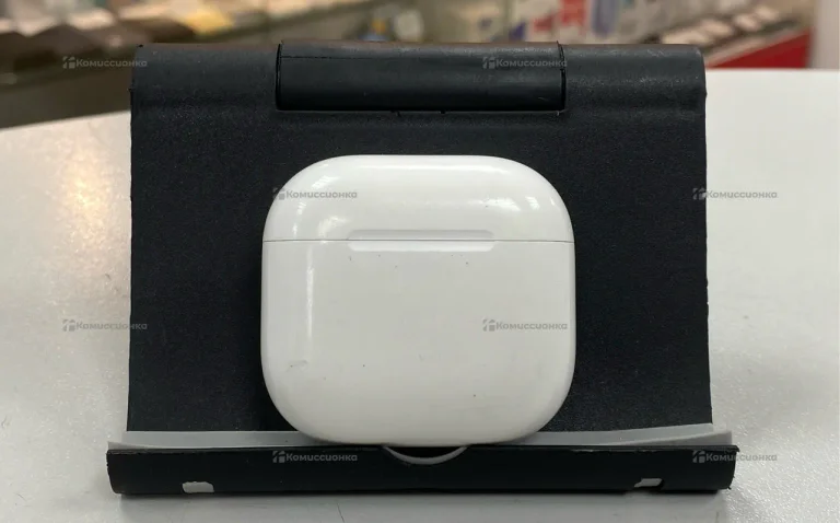 Наушники  AirPods 4