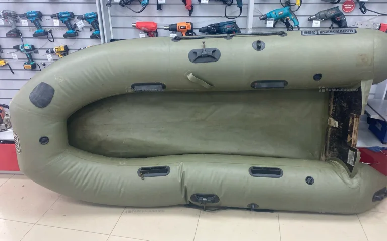 лодка навигатор 300