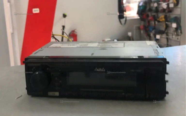 Автомагнитола  AURA AMH-77DSP