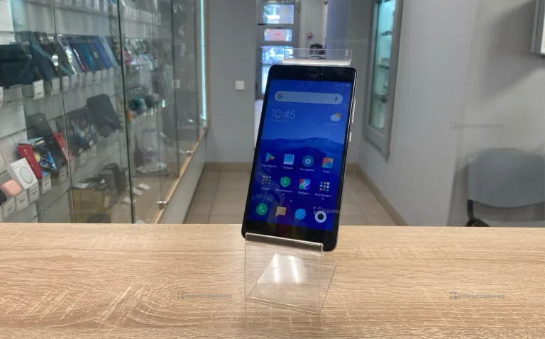 Xiaomi Redmi 5 Plus 3/32 ГБ