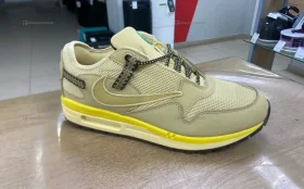 Кроссовки Nike кактус 43р