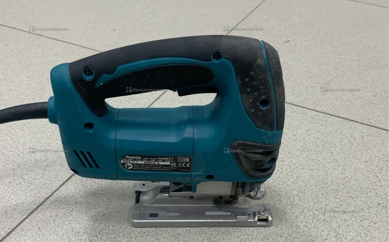 Электролобзик makita 4350FCT