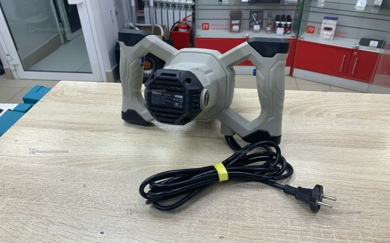Миксер строительный сетевой Deko DKM1700