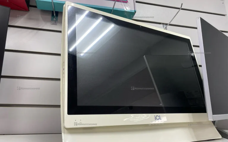 Моноблок ICL Pentium/4RAM/1000HDD