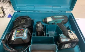 шуруповерт Makita TD110D