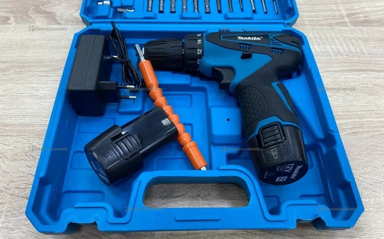 Дрель-шуруповерт щет. Makita 12V+насадки
