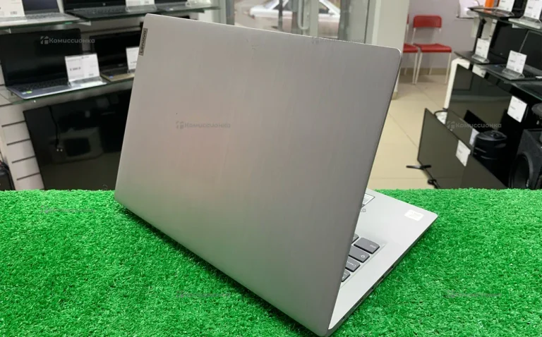 Ноутбук Lenovo IdeaPad 3 14iml05