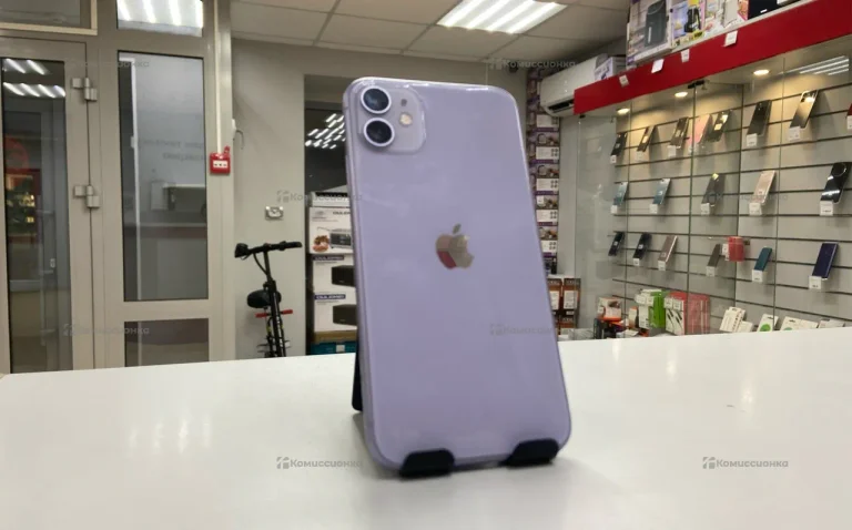 Apple iPhone 11 4/64 ГБ