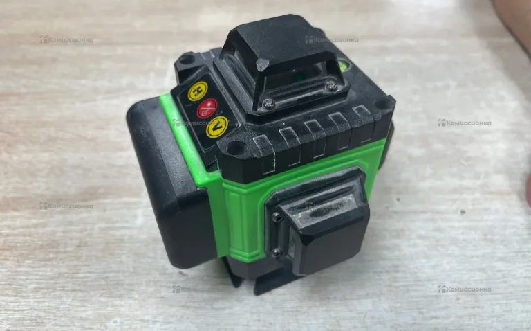 Лазерный уровень AMO LN 4D-360-4