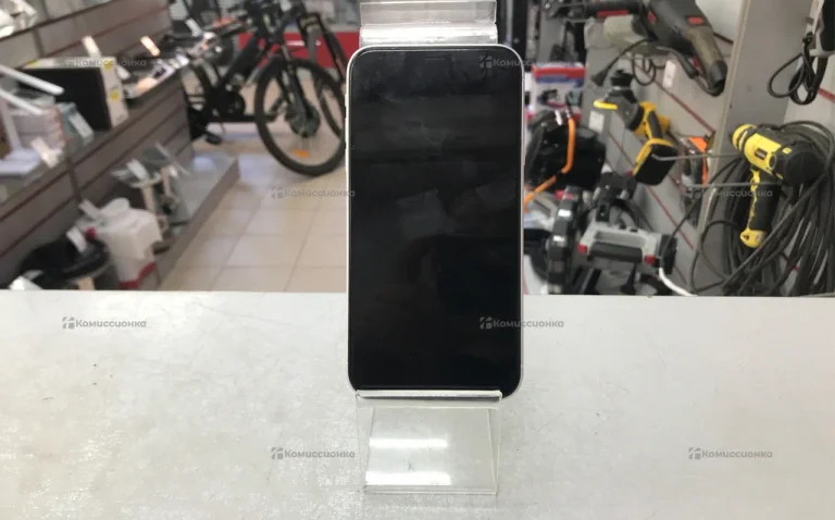 Apple iPhone XR 3/64 ГБ