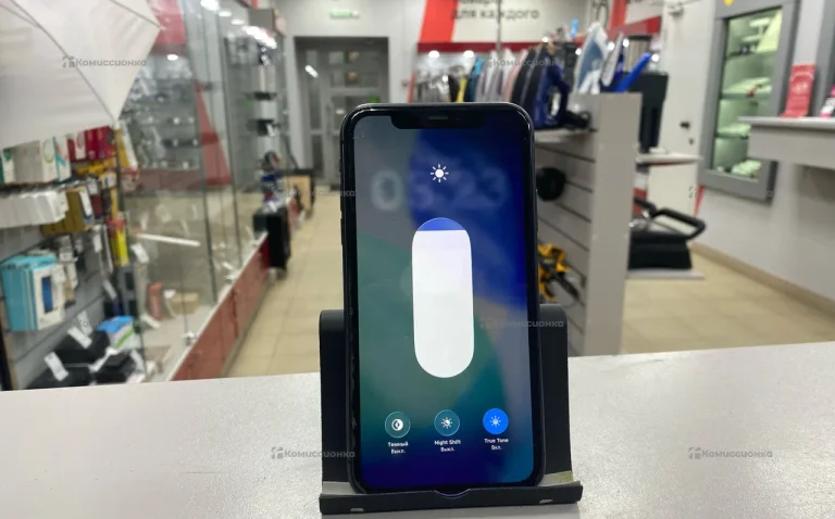 Apple iPhone 11 4/64 ГБ