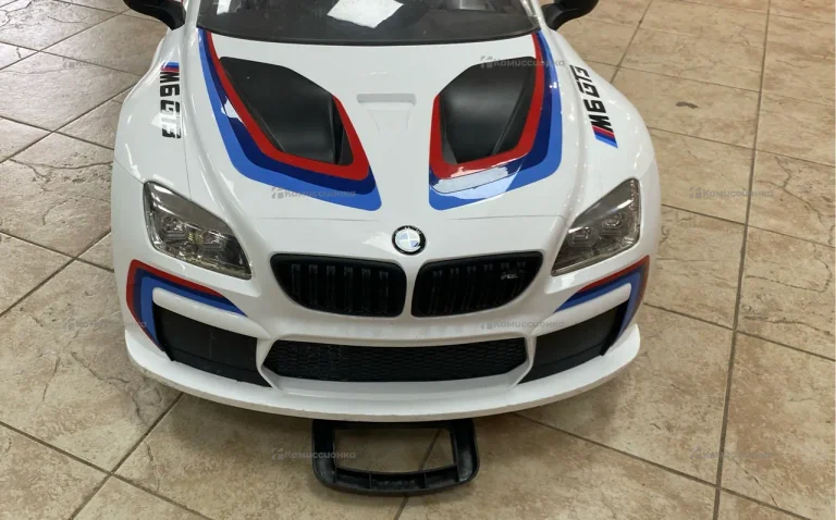 Машинка аккумуляторная BMW
