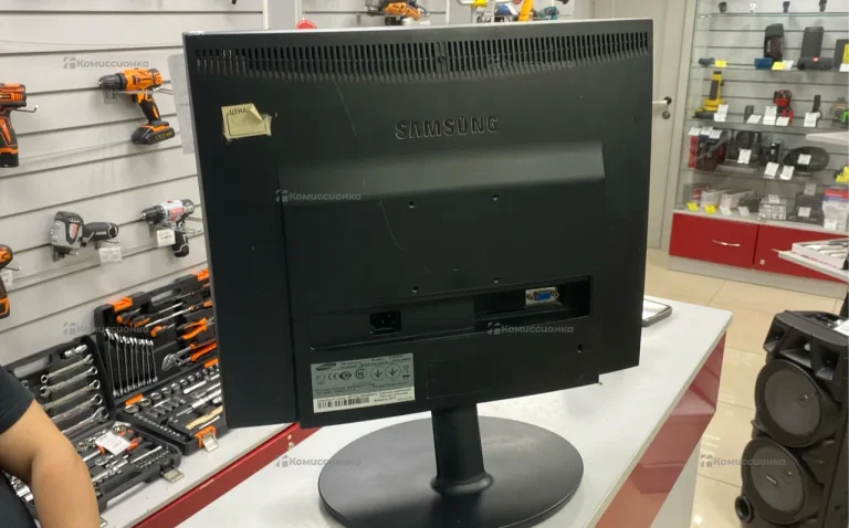 Монитор Samsung SyncMaster E1920NR