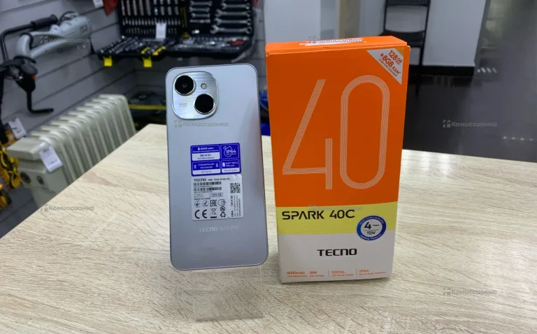 Tecno Spark 40C 8/128 ГБ