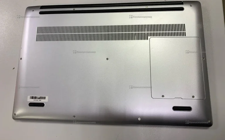 Ноутбук  Default string P142