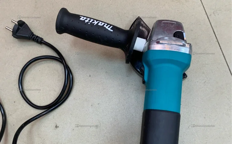 Уши Makita rep