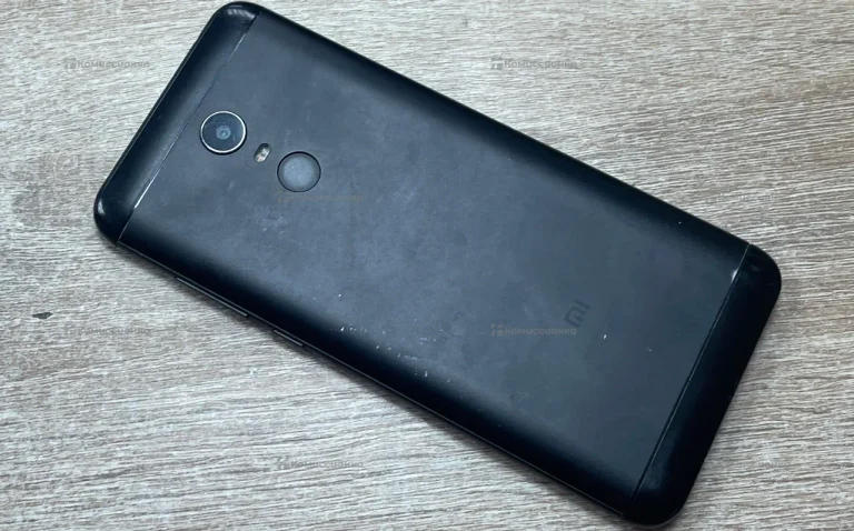 Xiaomi Redmi 5 Plus (Redmi Note 5) 4/64 ГБ