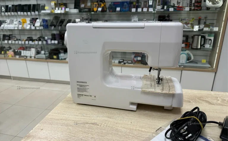 Швейная машина comfort sakura 100