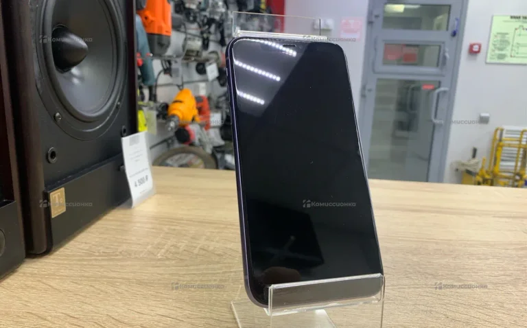 Apple iPhone 11 4/64 ГБ
