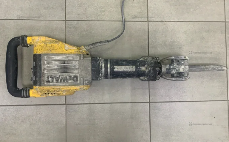 Отбойный молоток dewalt D25960K