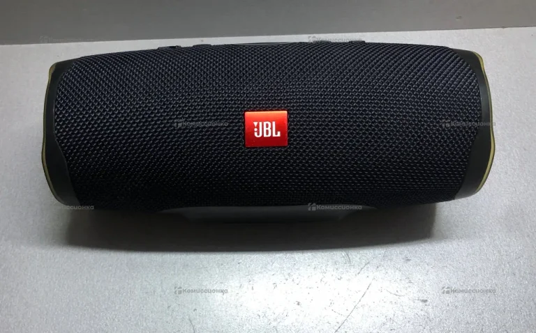 JBL Charge 4