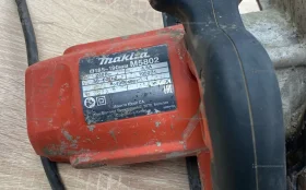 Дисковая пила makita M5802