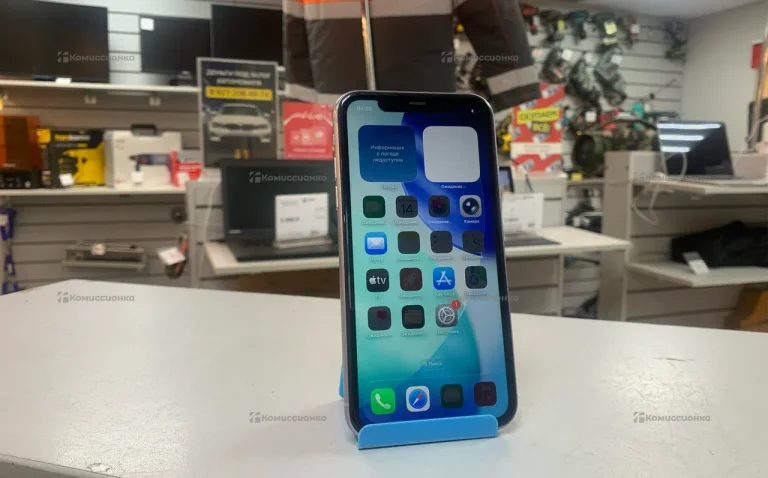 Apple iPhone 11 4/64 ГБ