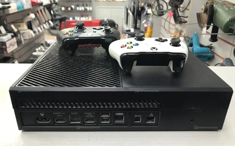 Приставка Xbox One 500 GB