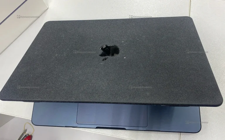 Ноутбук  MacBook Air M2