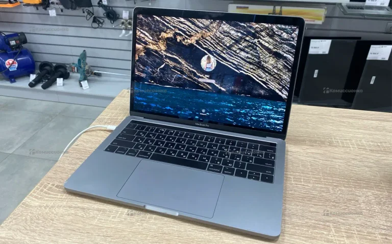 Ноутбук  MacBook Pro 2017
