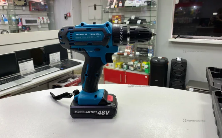 Шуруповерт Makita (реплика