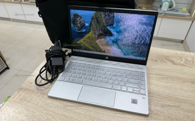 Ноутбук HP Laptop 13 i3-10 4/256Gb