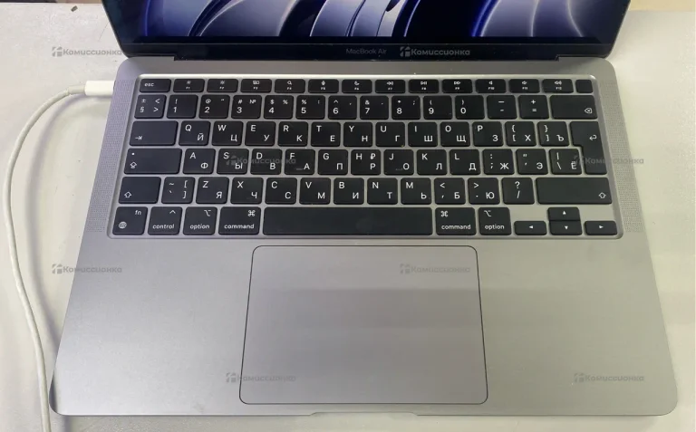 Ноутбук  macbook air 13 m1