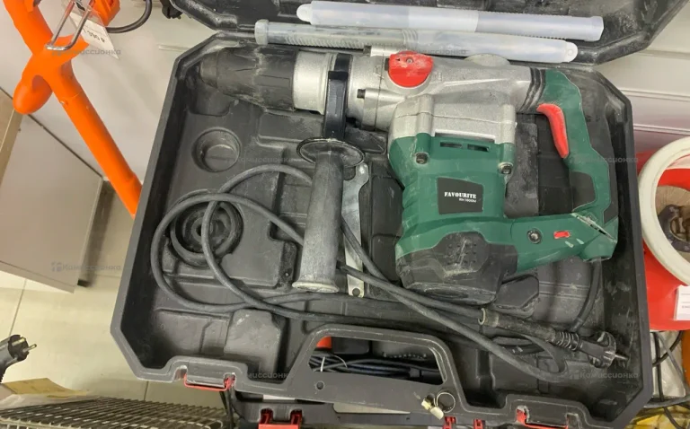 Отбойный молоток FAVOURITE RH 1800M